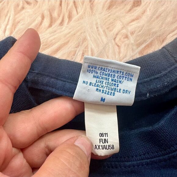 Boys Medium Vintage Santa T-shirt - Picture 3 of 6